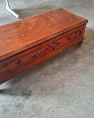 Cassapanca in legno