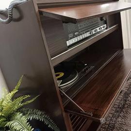 Mobile Radio Giradischi Vintage Grundig Mandello