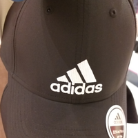 Cappello adidas