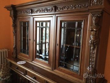 Credenza  in noce nazionale