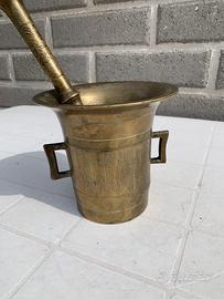 Mortaio di bronzo antico grande bellissim