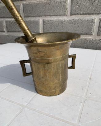 Mortaio di bronzo antico grande bellissim
