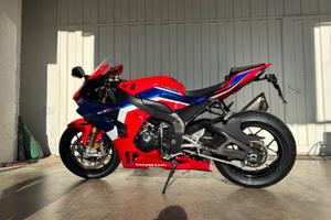 HONDA CBR 1000 RR-R SP