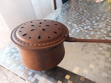 Antico scaldaletto in rame
