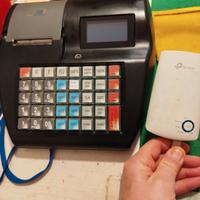 Registratore di cassa, con modem e cassetto