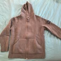 Maglione lana, jeans sigaretta, pantaloni lavoro
