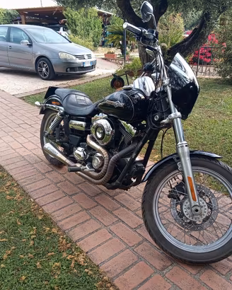 Harley Davidson dyna super glide custom club style