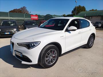 Alfa Romeo Stelvio 2.2 Turbodiesel 160 CV AT8 RWD 