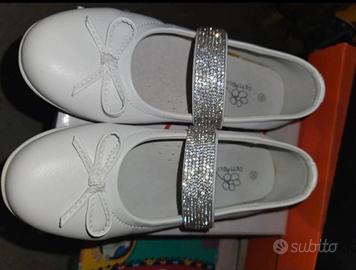 Ballerina bimba vera pelle.