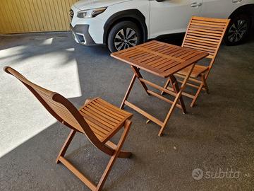 tavolo e sedie in teak