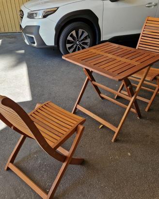 tavolo e sedie in teak