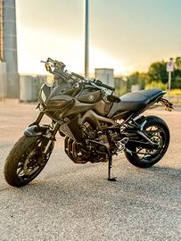 YAMAHA MT 09