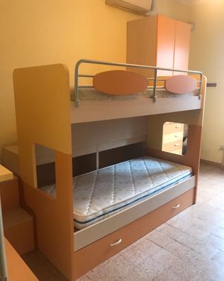 Letto a castello + armadio