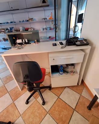 mobili x negozio