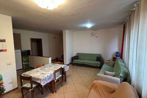 Ampio appartamento trilocale con garage