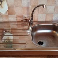 lavello cucina completo di rubinetto 