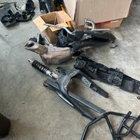 Smembro Yamaha Tracer 900