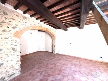 CASA SEMINDIPENDENTE A MONTECATINI-TERME