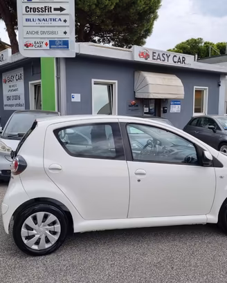 TOYOTA Aygo 1.0 12V VVT-i 5p. Lounge MMT