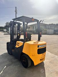 Carrello elevatore dossan 30 qli disel