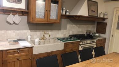 Dal nostro magazzino cucina Countrj nuova