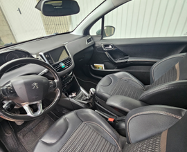 Peugeot 208 1.6 e-hdi 115cv