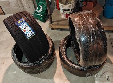 4 GOMME ESTIVE: 2 x 255/30 ZR19 e 2 x 225/35 ZR19