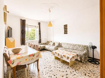 Trilocale con box, cantina e doppio balcone, ideal