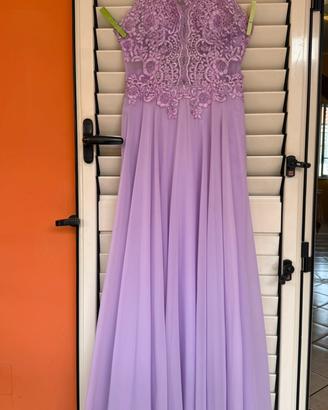 Vestito Elegante. Abito con corpetto lavorato …