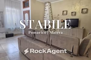 Palazzo / Stabile di 117 m² con 2 locali a Pomaric