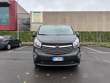 Opel Vivaro 1.6 Diesel 145cv 2018 9 POSTI