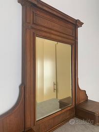 Comò con specchiera antico