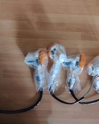 Ultimo set rimasto 4 frecce nuove imballate sotto