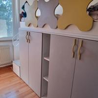 Cameretta moderna con soppalco