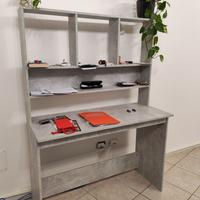 Scrivania Moderna con Ripiani 102x45x148