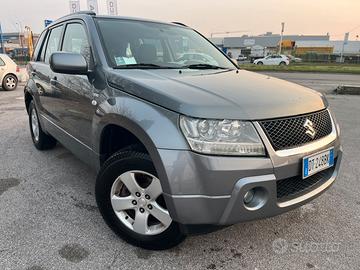 Suzuki Grand Vitara 1.9 Td 4x4 Gancio traino