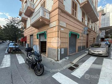 NEGOZIO A GENOVA