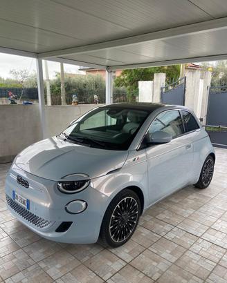 Fiat 500e versione “La Prima”