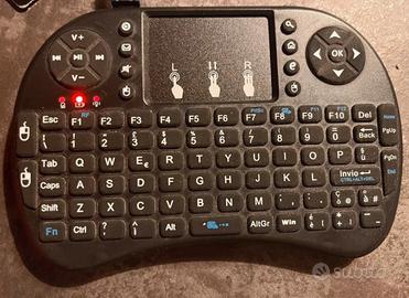 Mini tastiera wireless con touchpad