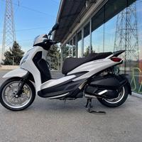 Piaggio Beverly 300