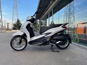 Piaggio Beverly 300