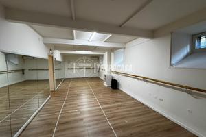 LOCALE COMMERCIALE VIA ORSI NAPOLI