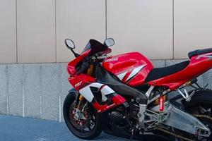 r1 2001