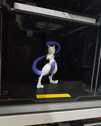 mewtwo action figure stampata in 3D