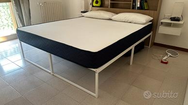 Struttura letto matrimoniale