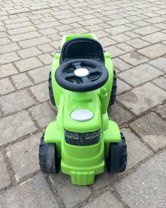 Trattore cavalcabile per bambini