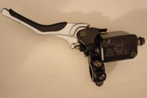 pompa freno anteriore 