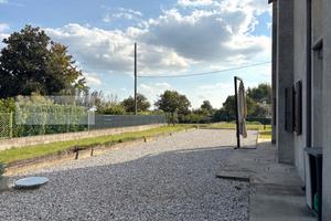 Bifamiliare con giardino di mq. 1200 e magazzino