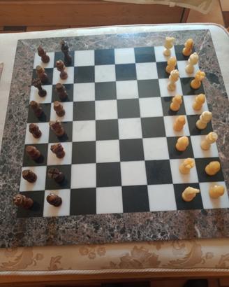 Scacchiera in marmo