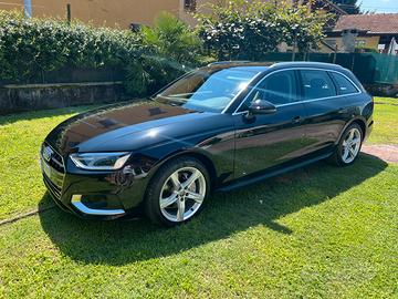 Audi A4 - business 40TDI 190cv